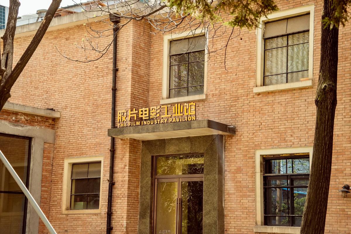 手机在线968影院的相关介绍