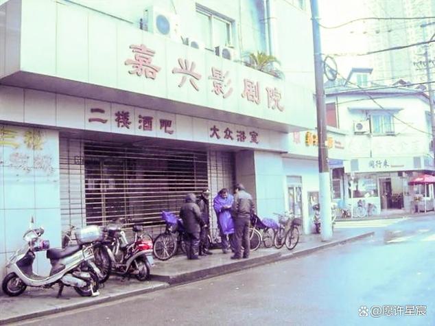 搭讪人妻自宅中文字幕的相关介绍