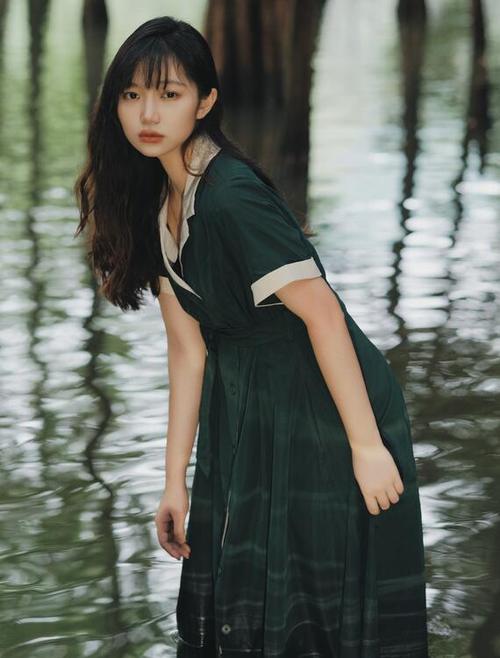 激情 久久久的相关介绍
