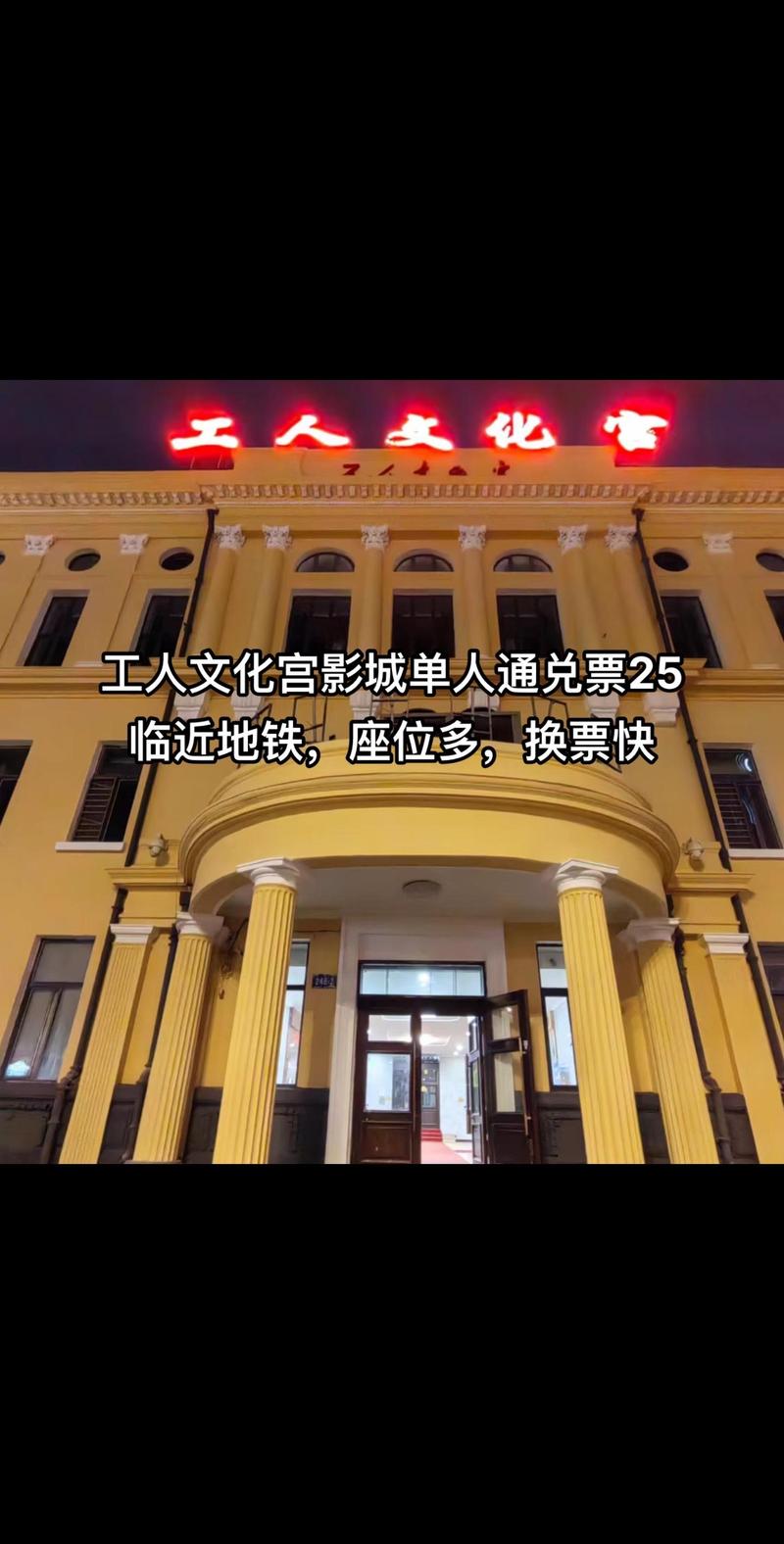 一边亲嘴一边摸的相关介绍