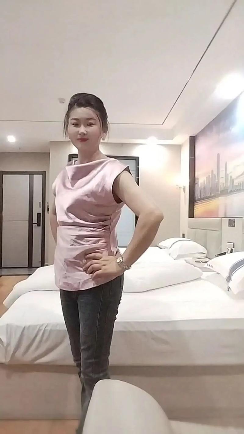 久久久久久精品人的相关介绍