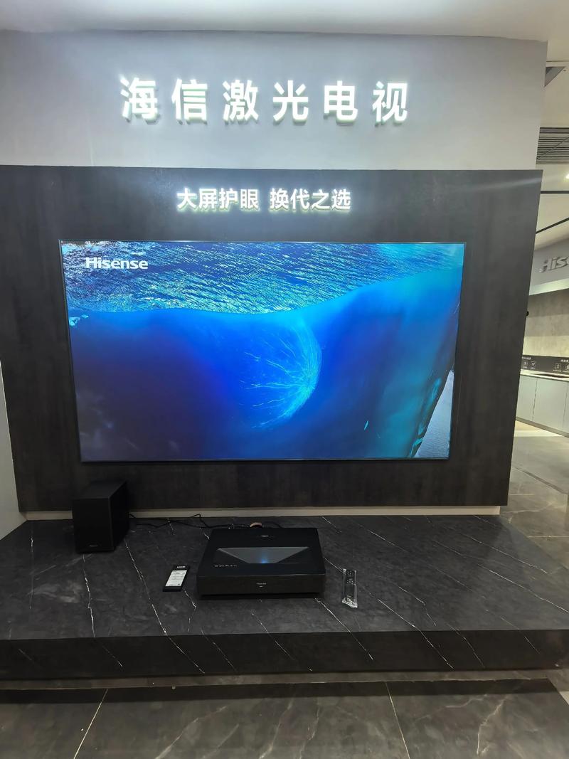 亚洲男人天堂久久爱的相关介绍