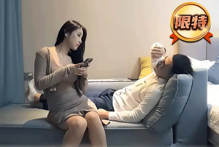 美女被猛男狂操的相关介绍