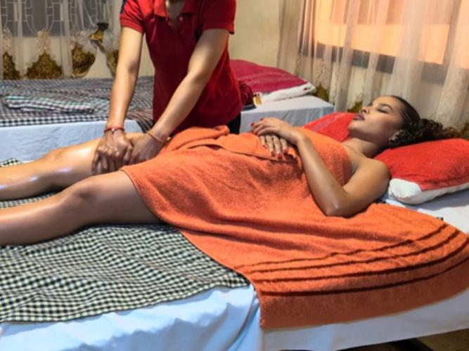 女性出现黄色分泌物的相关介绍
