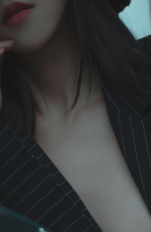 超淫巨乳的相关介绍