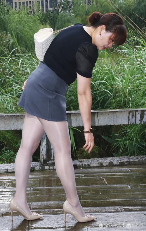 人妻啪啪视频一区的相关介绍