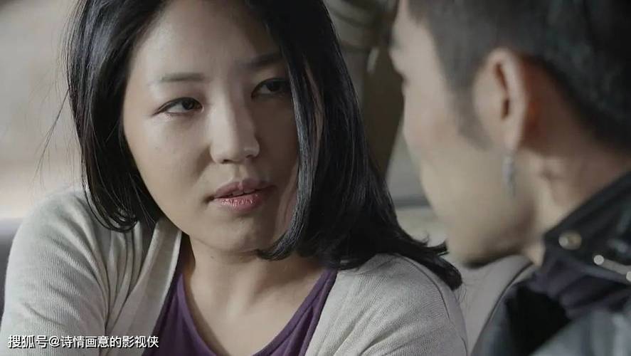 扒开逼操美女的相关介绍