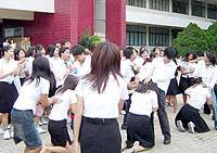 欧美久久v大b的相关介绍