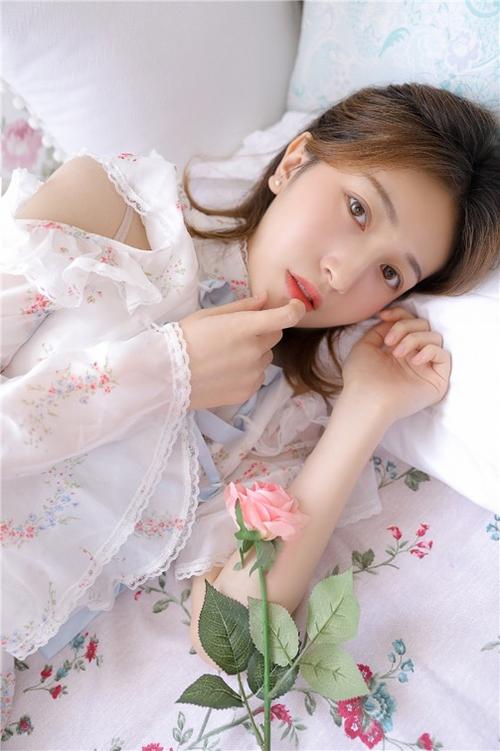 欧美女人18的相关介绍