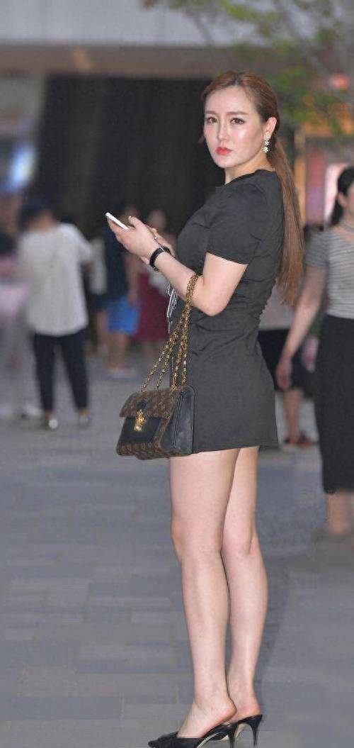 啊...啊...被舔到高潮了小说的相关介绍