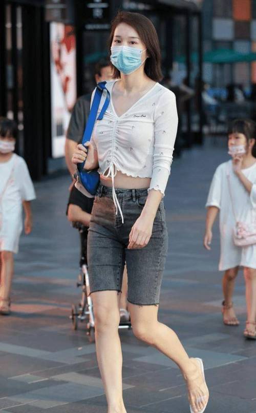 成年影院的相关介绍
