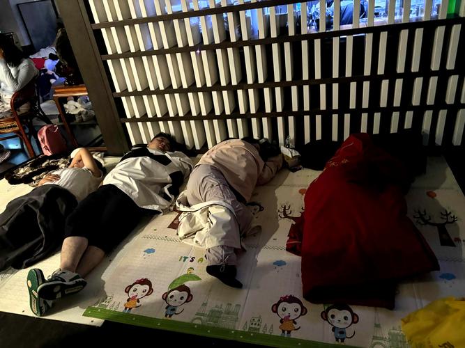 人妻久久搭讪中出电影的相关介绍