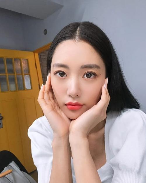 亚洲18禁在线的相关介绍
