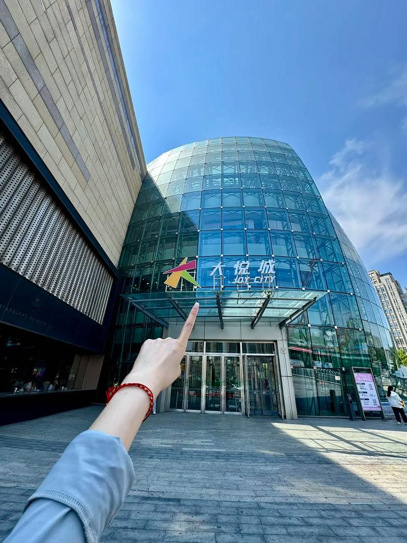 禁止18点击进入在线观看尤物的相关介绍