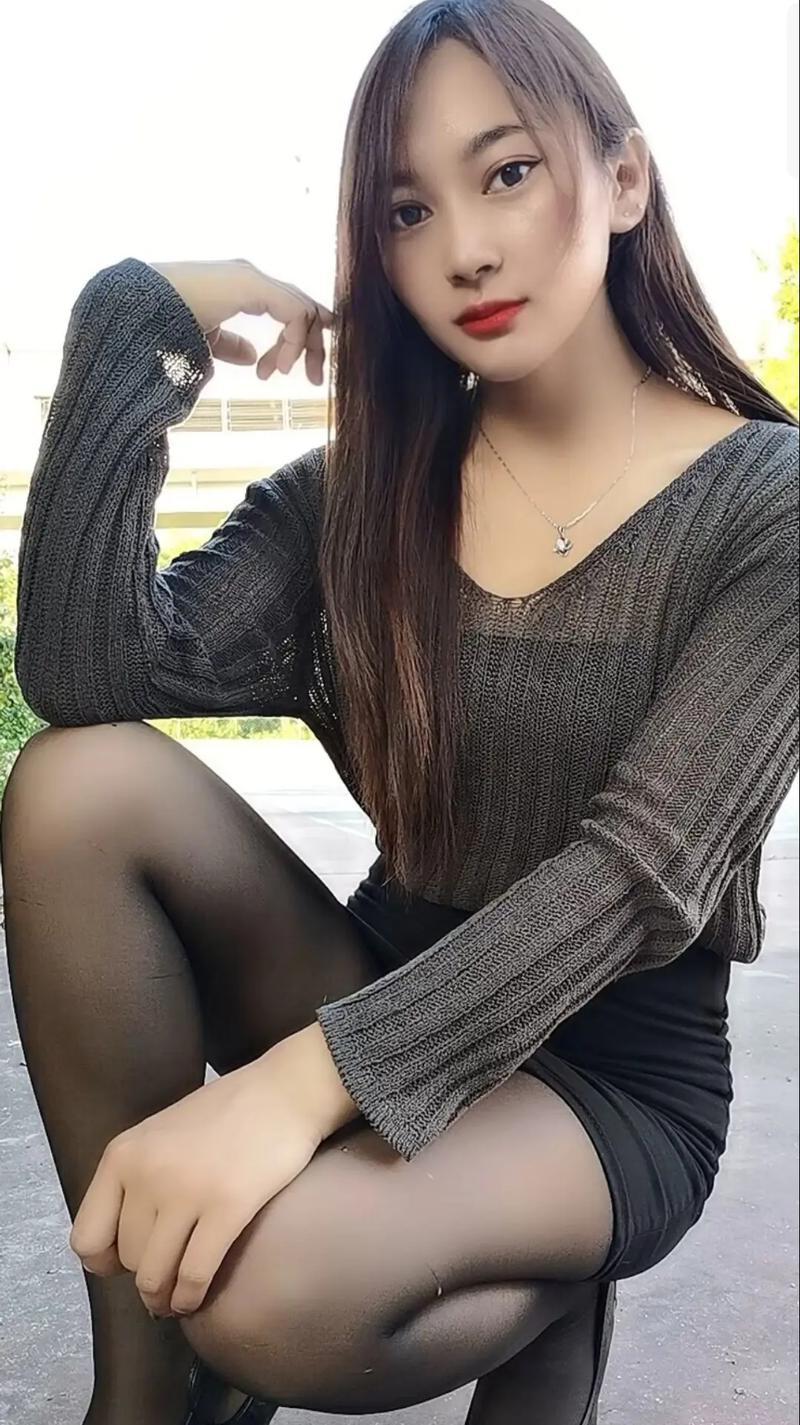 操出白浆美女的相关介绍