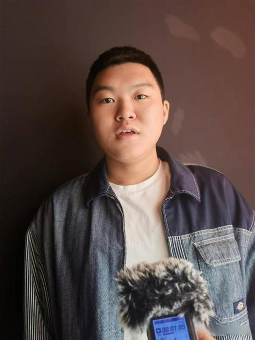 少妇熟女二区的相关介绍