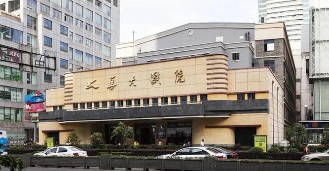 黑丝熟女诱惑国产av的相关介绍