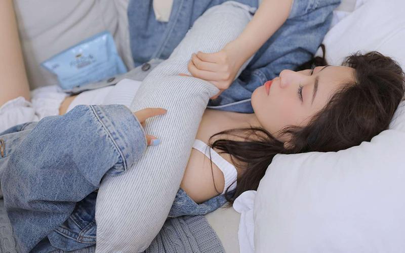 在线看美腿av的相关介绍