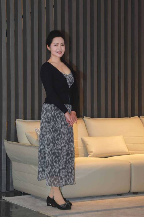 欧美久久图片区的相关介绍