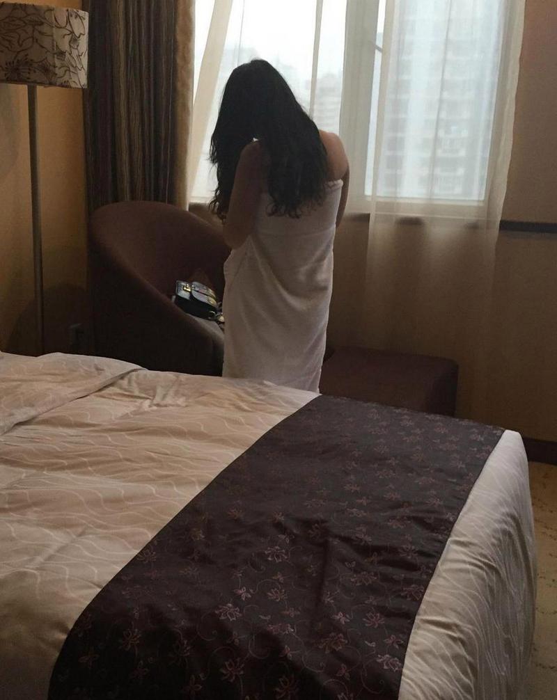 按摩情色视频的相关介绍